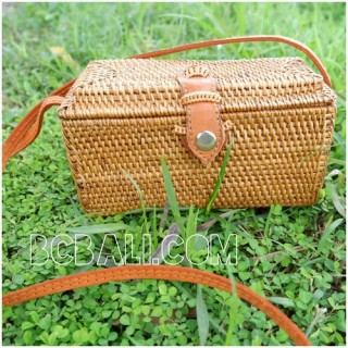 bali ethnic rattan grass handmade handbag leather handle